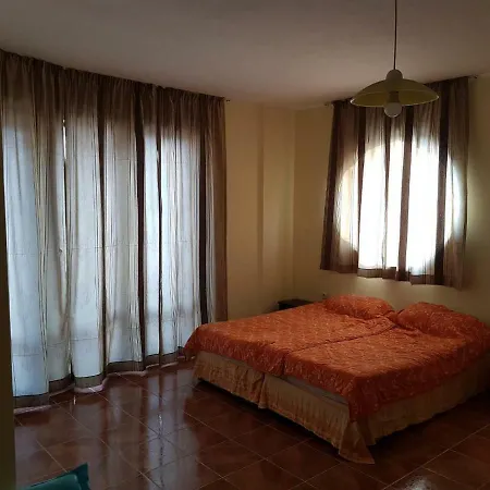 Amadeus 1 Beach Apartment *